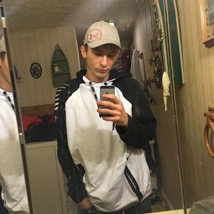 Meet your Posher, Dalton